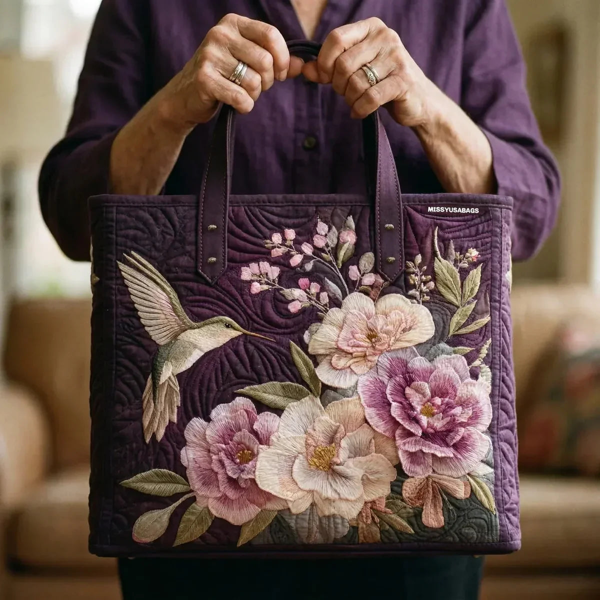 Olivia - Bolso artesanal acolchado con colibríes y orquídeas