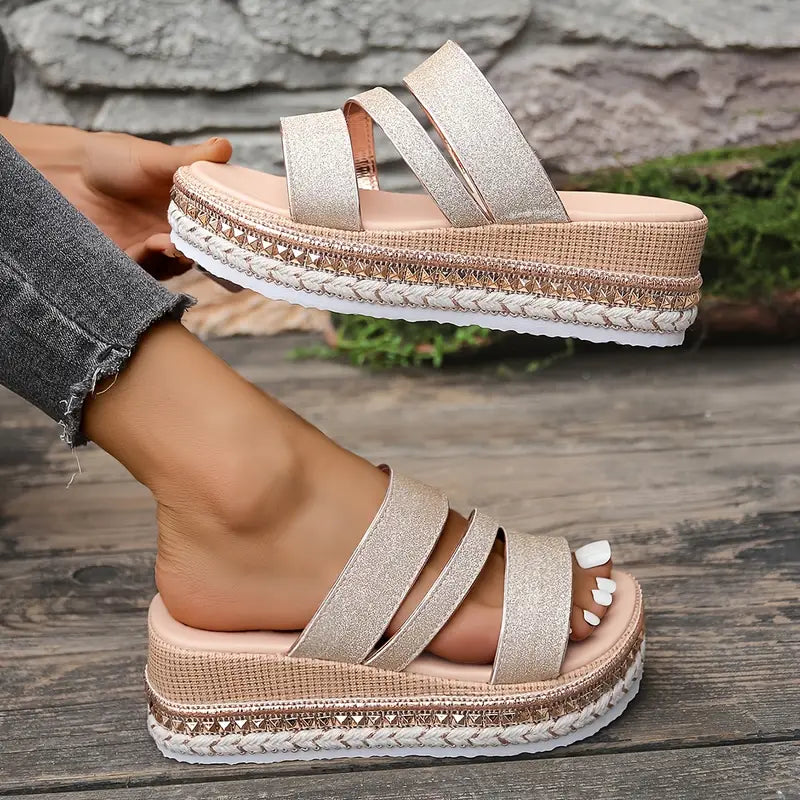 Zoe - Sandalias doradas de cuña elegantes
