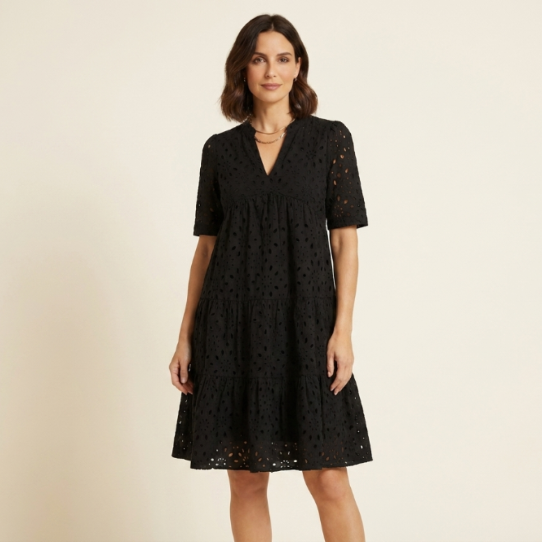 Ariadna - Vestido veraniego elegante con detalle de volantes de encaje