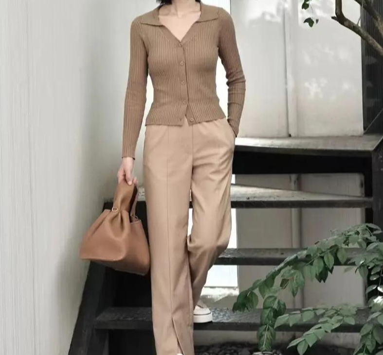Rosa - Bolso Bandolera en cuero suave - CARMEN VELVET