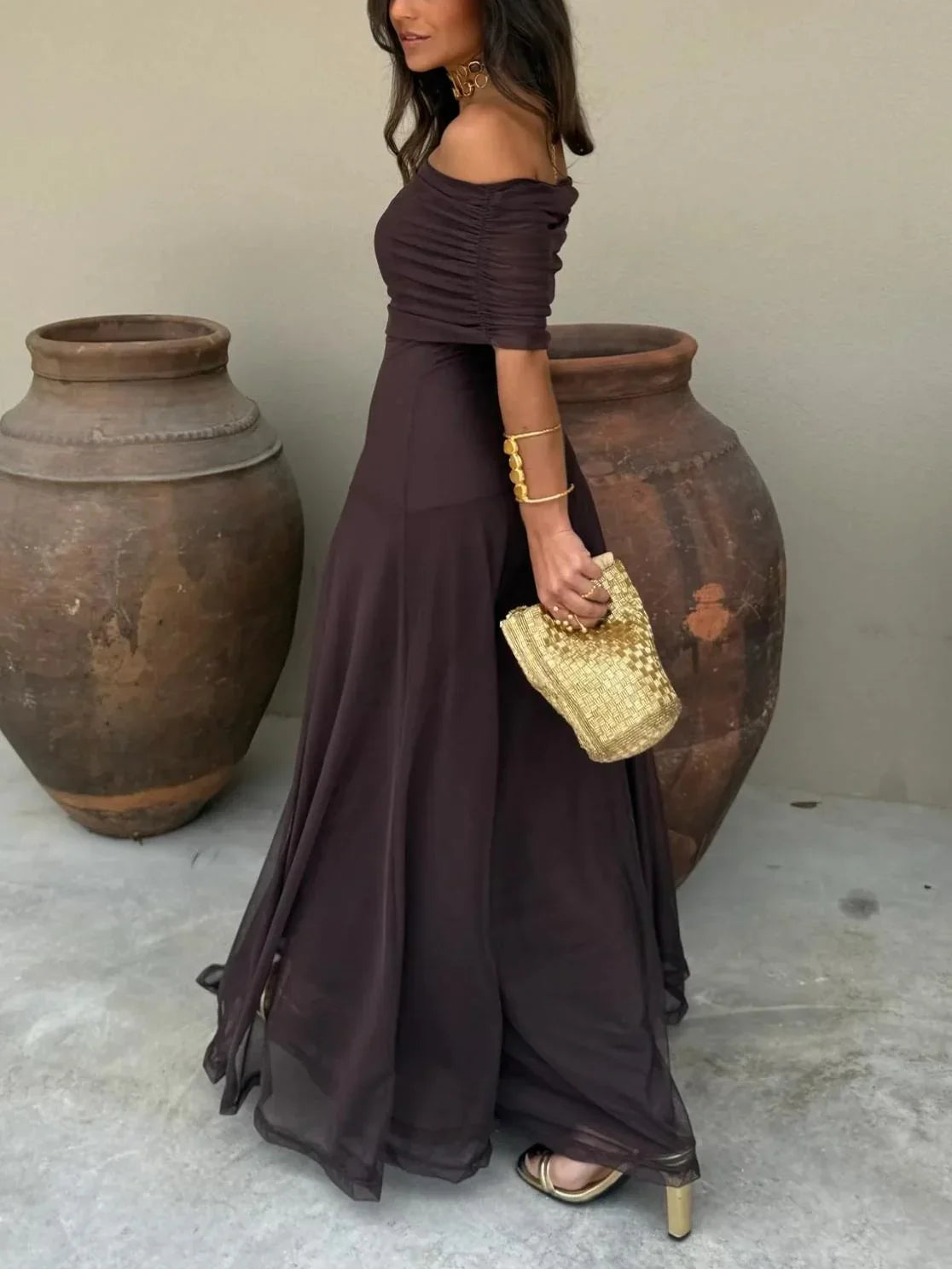 Amelia - Vestido asimétrico de mesh