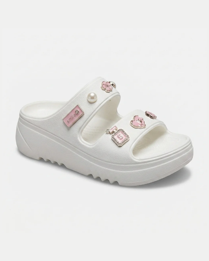 Lorena - Sandalias de Plataforma con Pines Decorativos