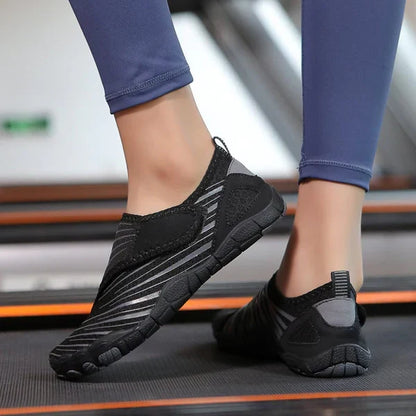 Carla - Zapatillas barefoot de senderismo con suela de buen agarre y de confort diario
