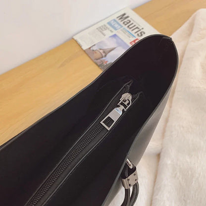 LÉA - Bolso Grande cuero suave tote - CARMEN VELVET