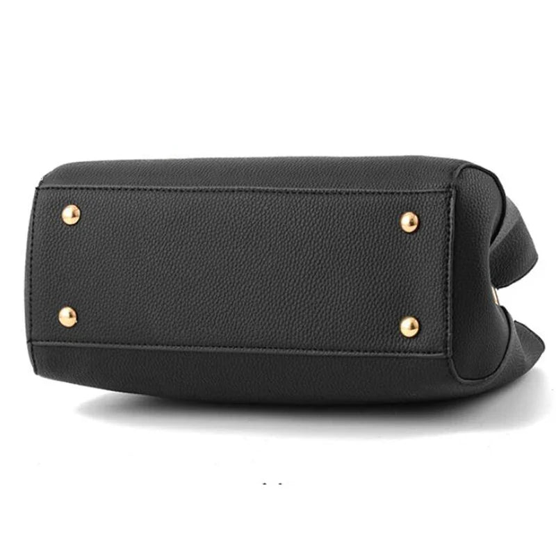 EUTERPE - Bolso espacioso con bandolera en cuero granulado - CARMEN VELVET