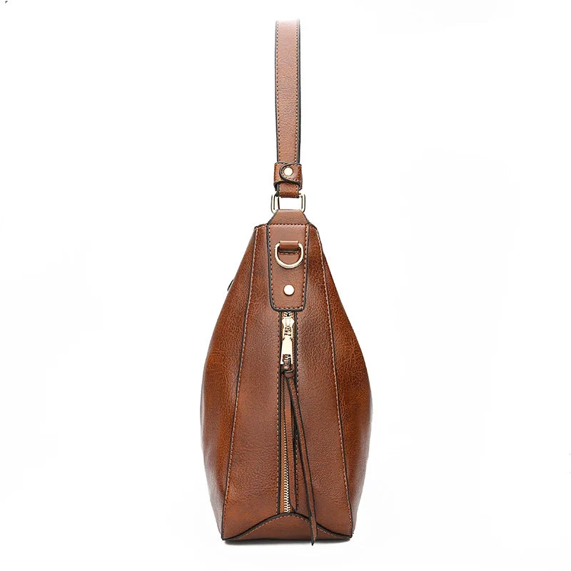 YUDITH - Bolso grande bandolera en cuero - CARMEN VELVET