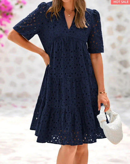 Ariadna - Vestido veraniego elegante con detalle de volantes de encaje
