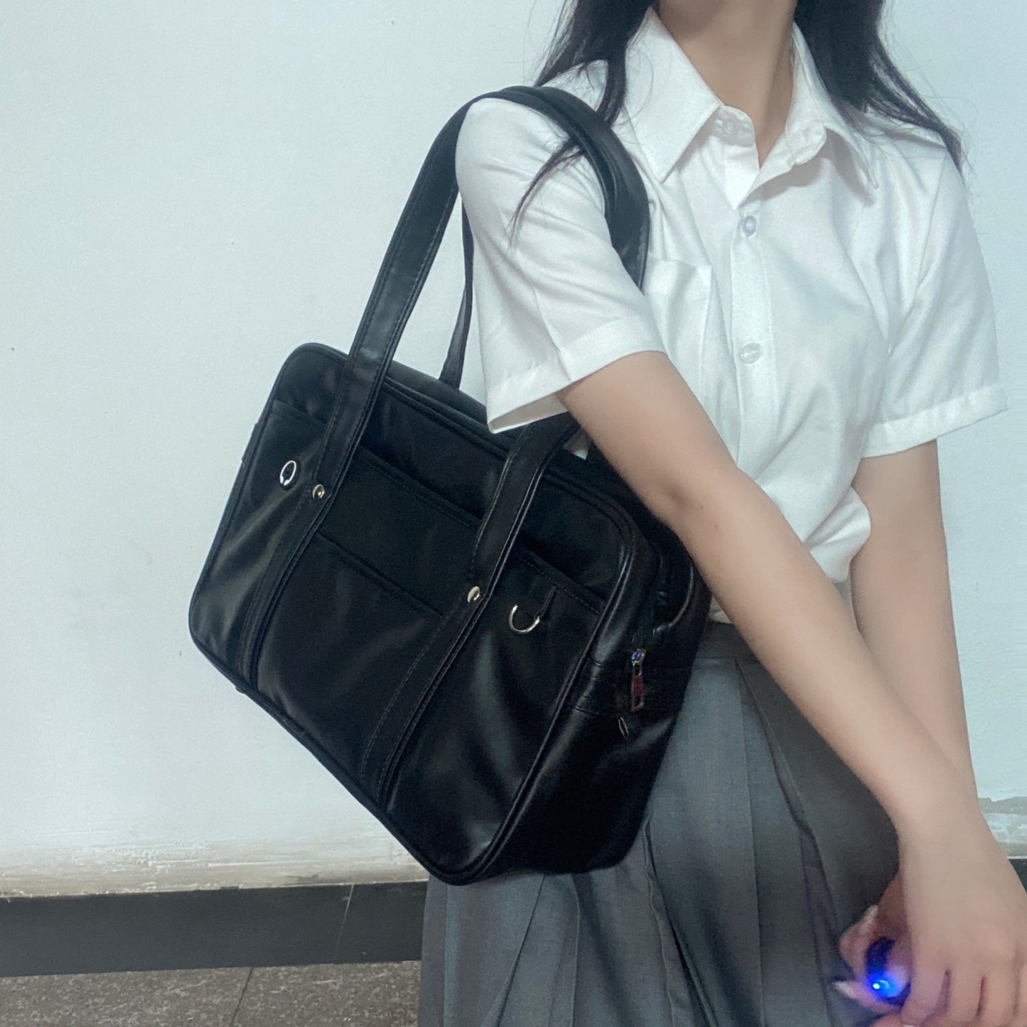 MIRIADE - Bolso para el Día a Día de cuero liso - CARMEN VELVET
