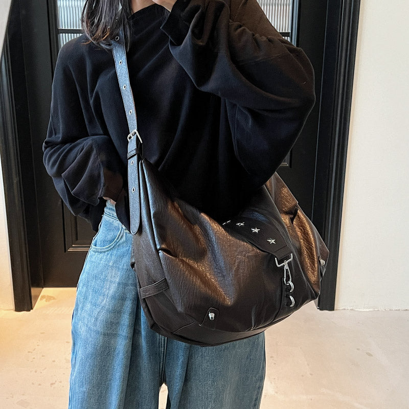 VANDEN - Bolso tipo messenger para el día a día en cuero - CARMEN VELVET