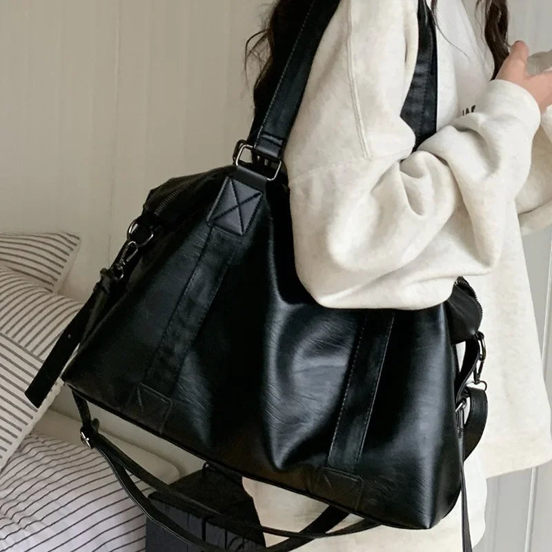 RAFA - Bolso Grande para el Día a Día elegante - CARMEN VELVET