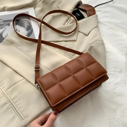 HEBI - Bolso Pequeño en cuero acolchado - Marrón - CARMEN VELVET