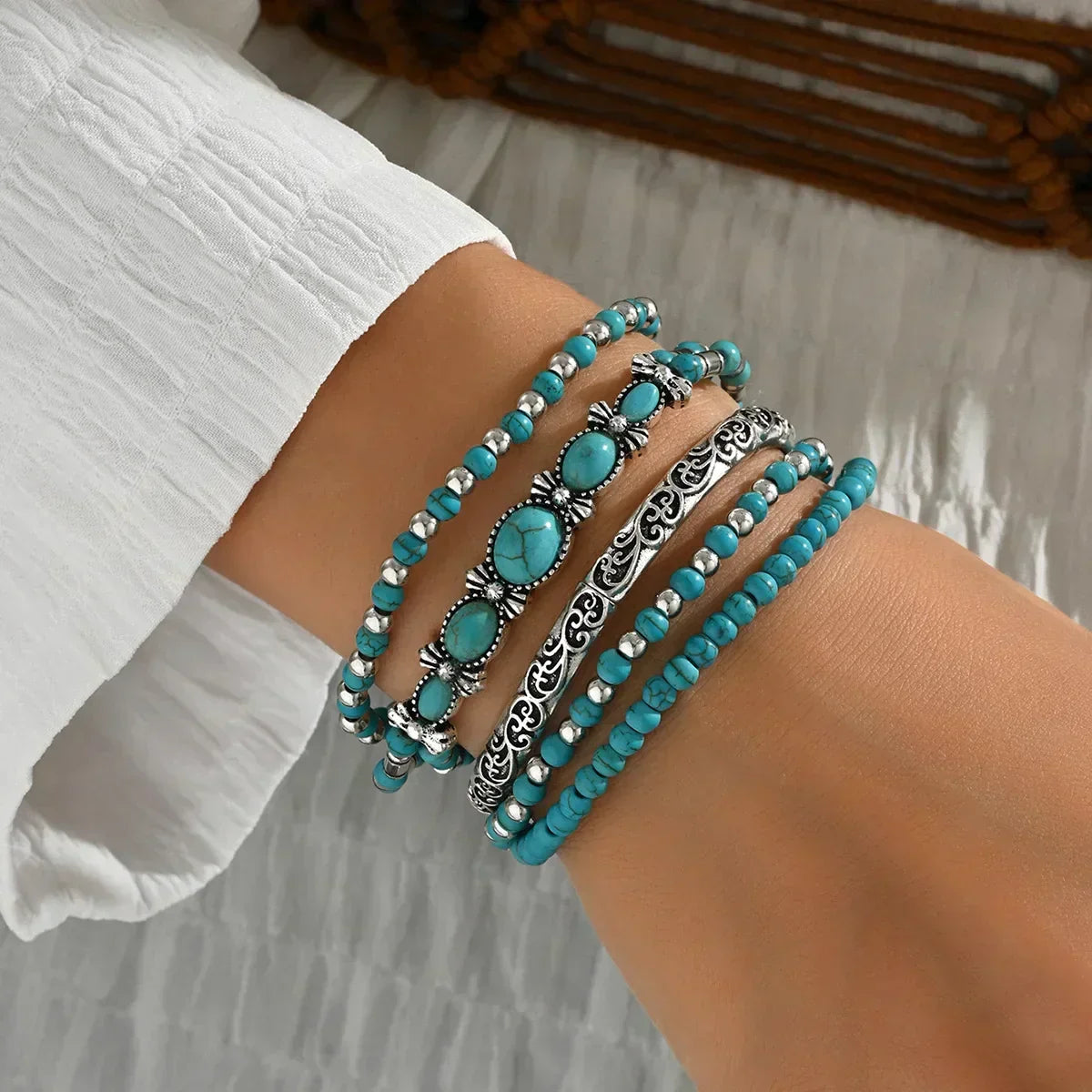 Lucía - Elegante pulsera de varias vueltas en turquesa