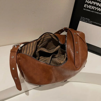 VANDEN - Bolso tipo messenger para el día a día en cuero - CARMEN VELVET