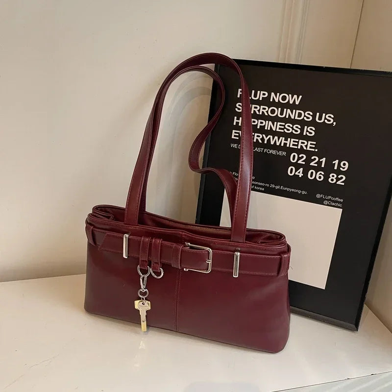 EMILIA - Bolso en cuero elegante con bandolera - CARMEN VELVET