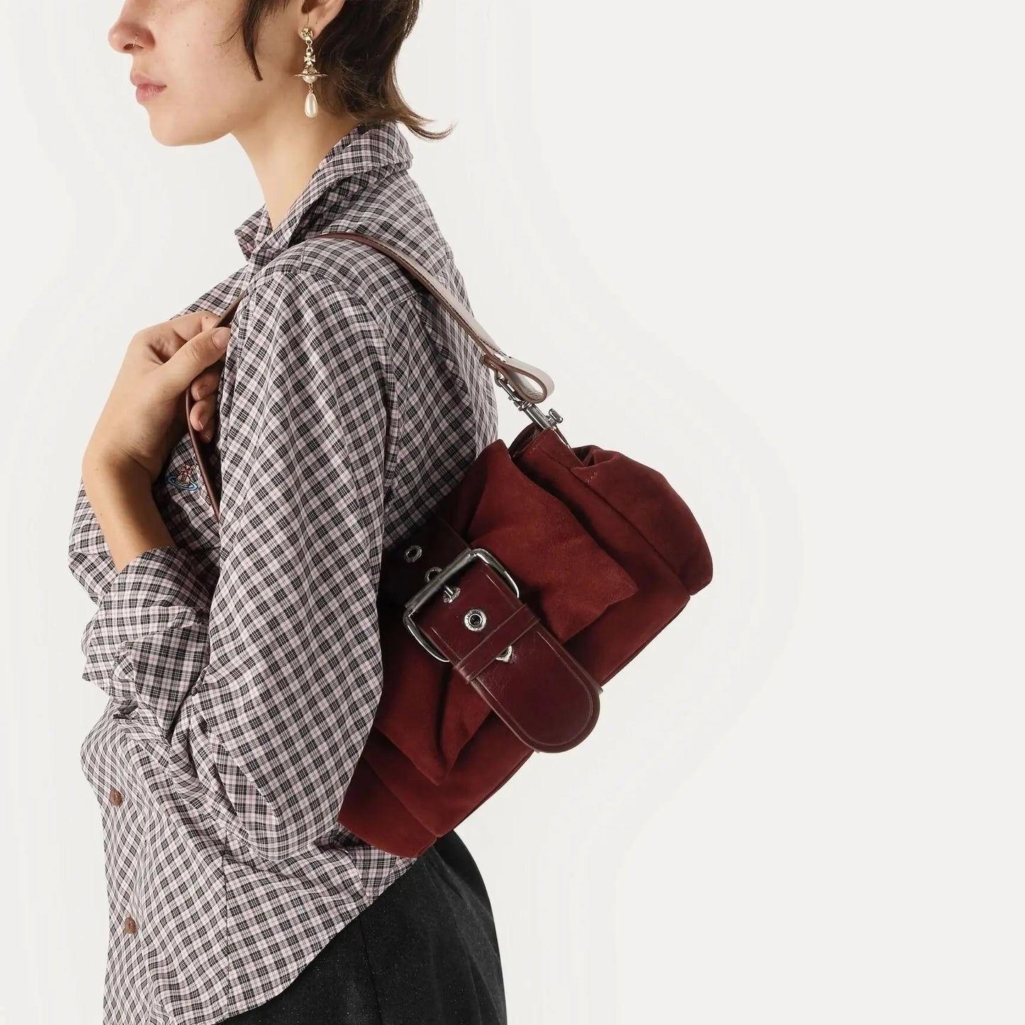 HAZEL - Bolso Pequeño en cuero con hebilla en ante - CARMEN VELVET