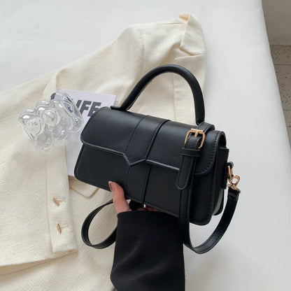 AMA - Bolso Pequeño en cuero liso - CARMEN VELVET