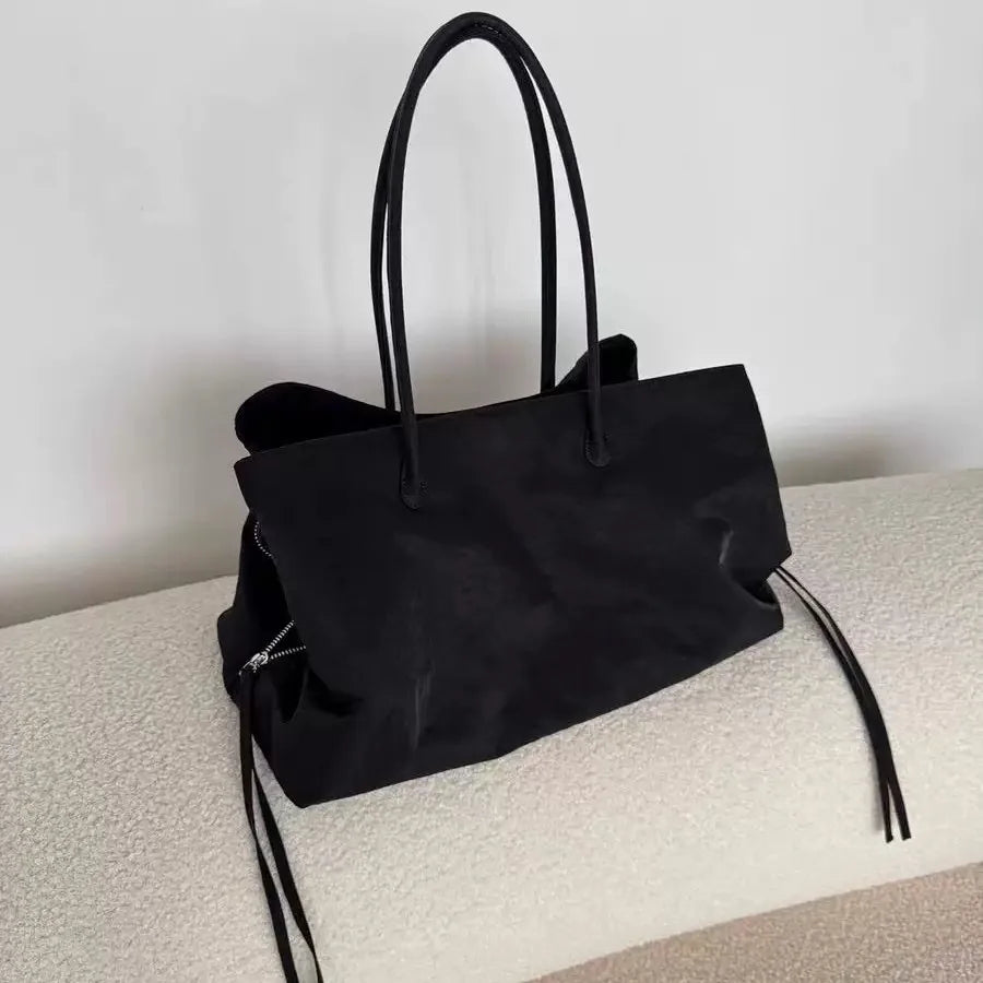 YALYS - Bolso Tote Grande negro en nailon - CARMEN VELVET