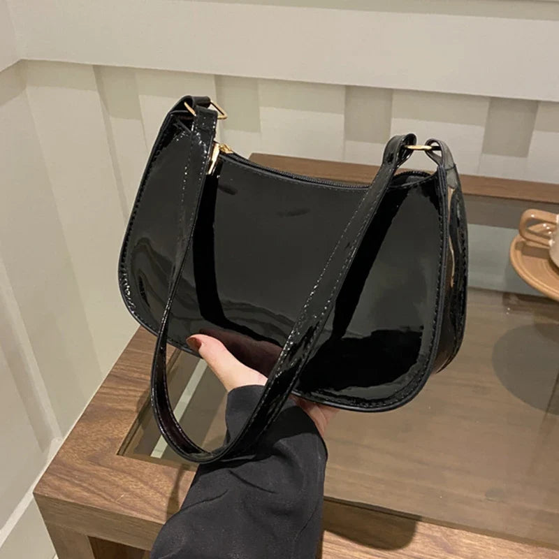 NINI - Bolso Pequeño charol - CARMEN VELVET