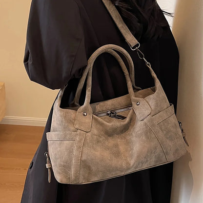 LADO - Bolso para el Día a Día tote en cuero - CARMEN VELVET