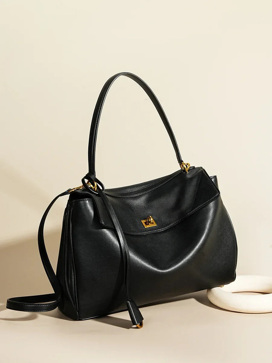 KELLY - Bolso en cuero liso refinado - CARMEN VELVET