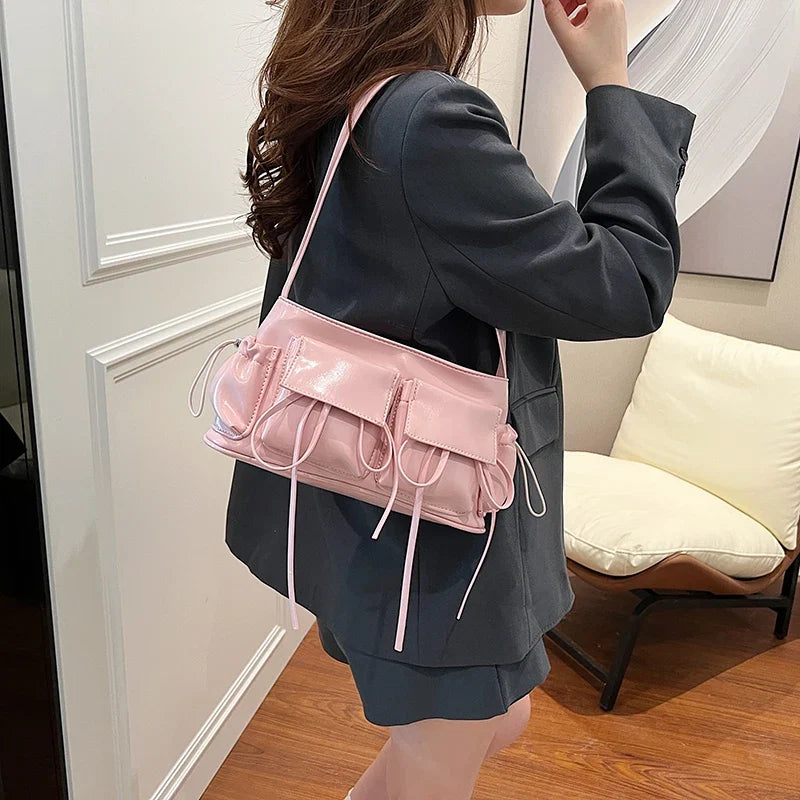 REIS - Bolso en charol elegante con bandolera - CARMEN VELVET