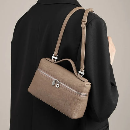 AMIA - Bolso Pequeño en cuero granulado - CARMEN VELVET