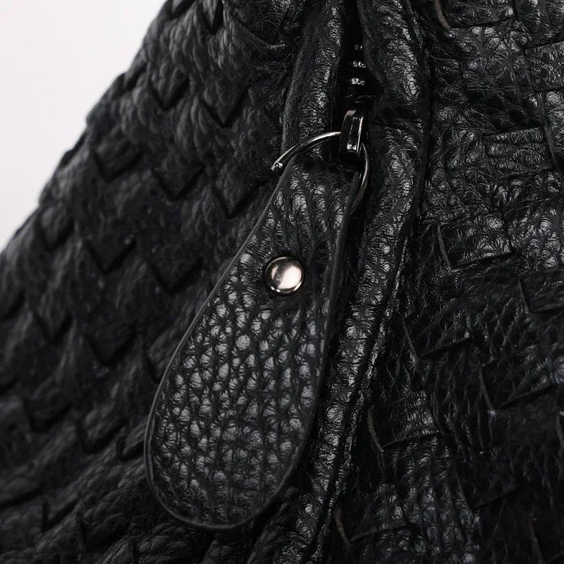 CLARA - Bolso Grande de tendencia trenzado en cuero - CARMEN VELVET