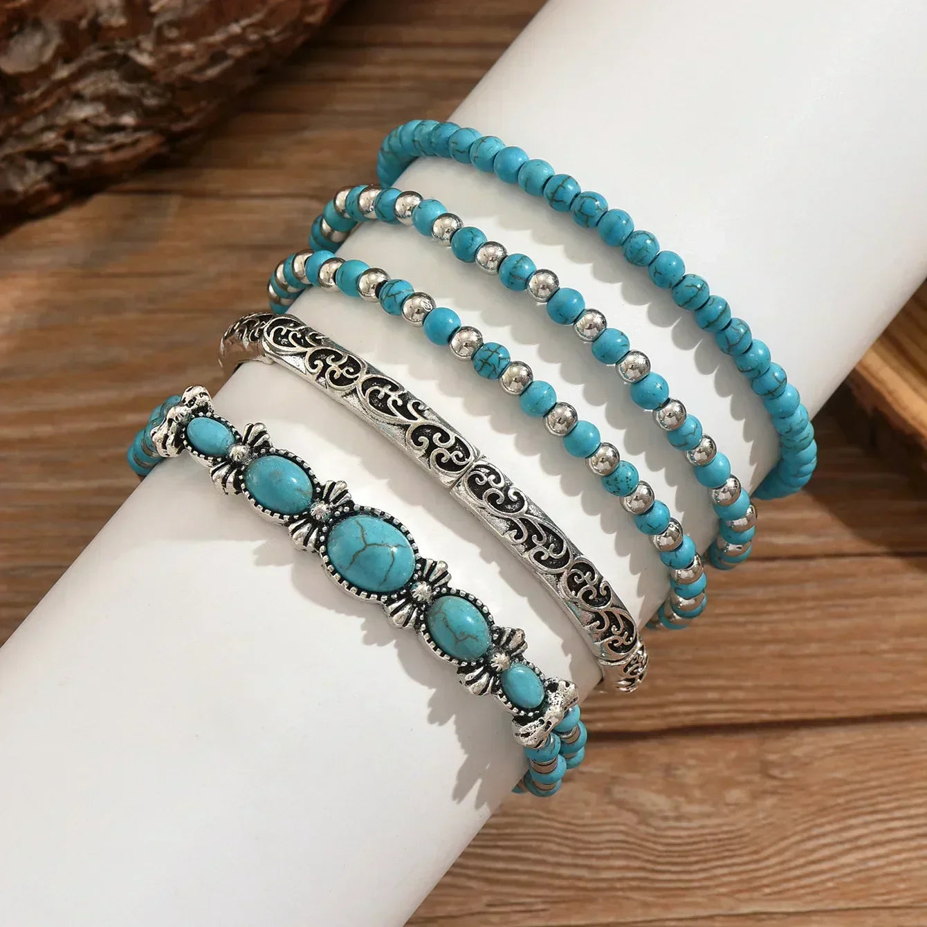 Lucía - Elegante pulsera de varias vueltas en turquesa