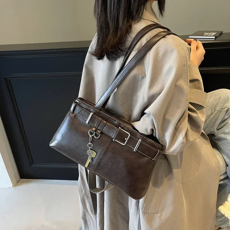 EMILIA - Bolso en cuero elegante con bandolera - CARMEN VELVET