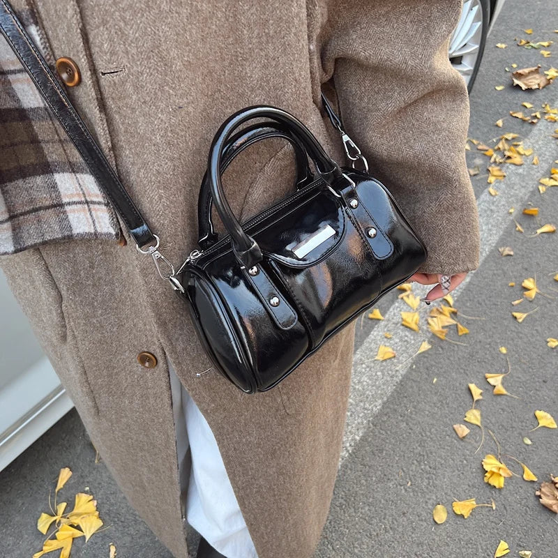 SANDY - Bolso en charol elegante - CARMEN VELVET