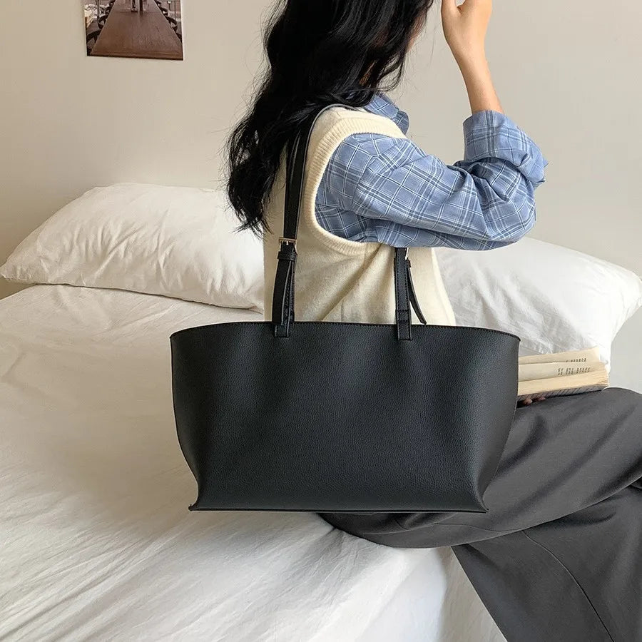 EDEN - Bolso Grande en cuero liso - CARMEN VELVET