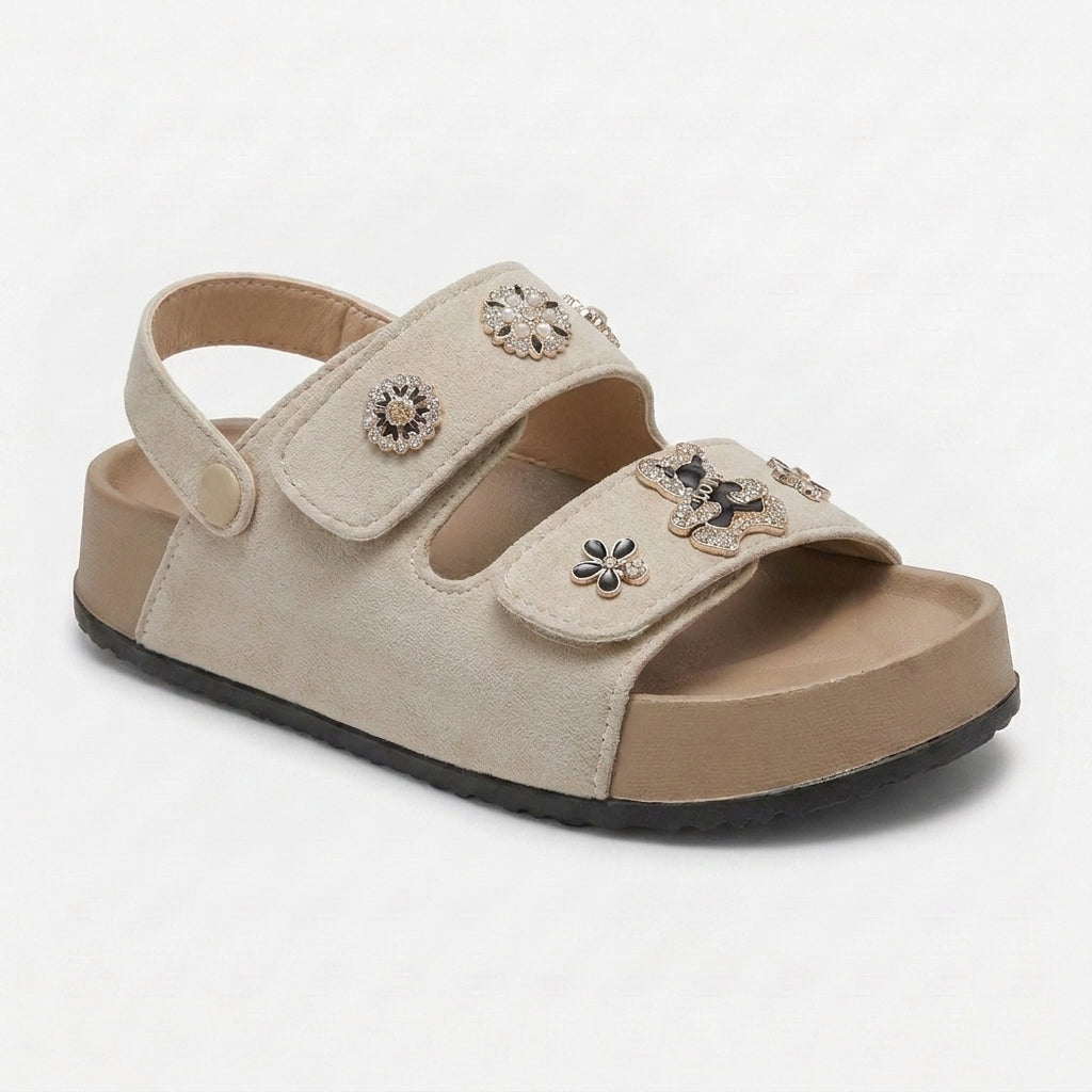 Clara - Sandalias con Plataforma y Pines Decorativos