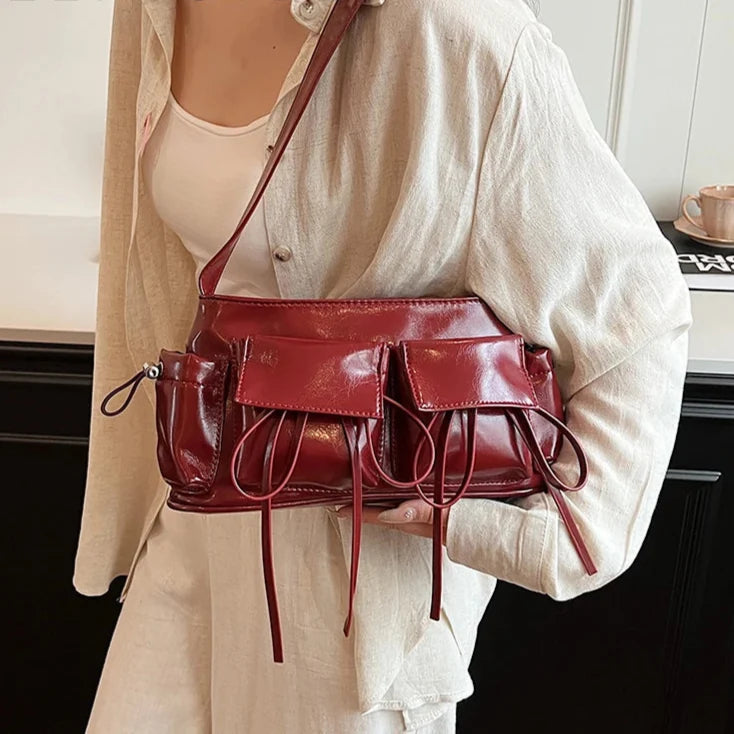 REIS - Bolso en charol elegante con bandolera - CARMEN VELVET