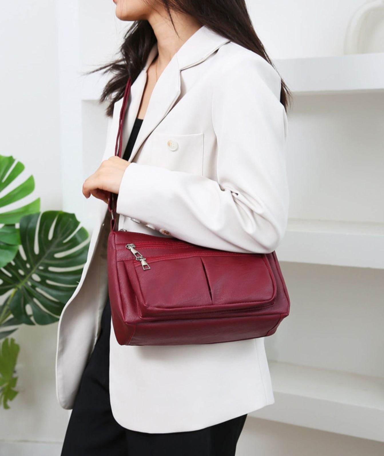 ANIA - Bolso en cuero multibolsillos con bandolera - CARMEN VELVET