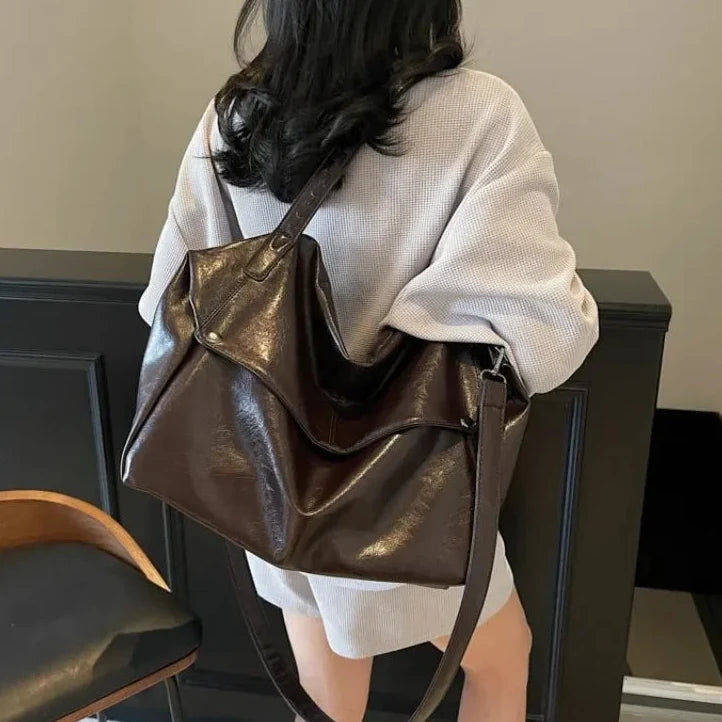 Noa - Bolso para el Día a Día para llevar hombro brillante - CARMEN VELVET