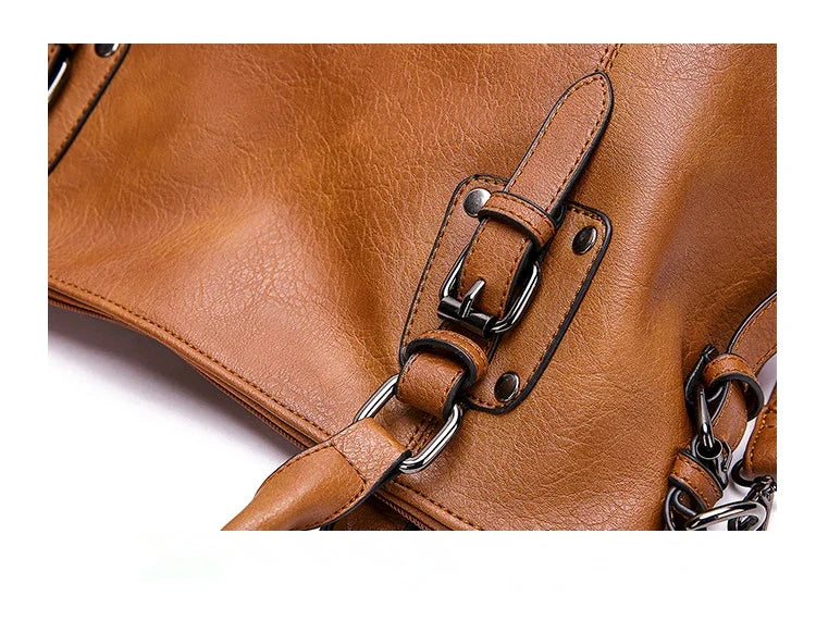 ERATO - Bolso gran capacidad Vintage en cuero suave con bandolera - CARMEN VELVET