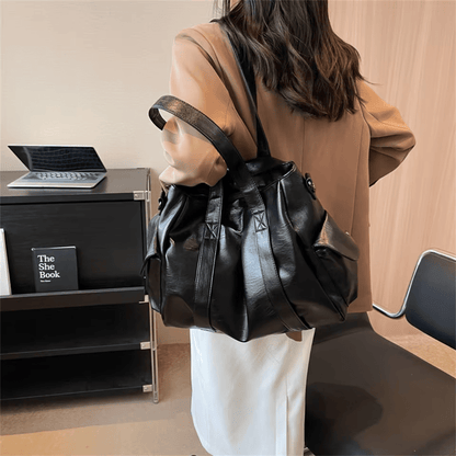 MÉLANIE - Bolso para el Día a Día espacioso en cuero suave - CARMEN VELVET