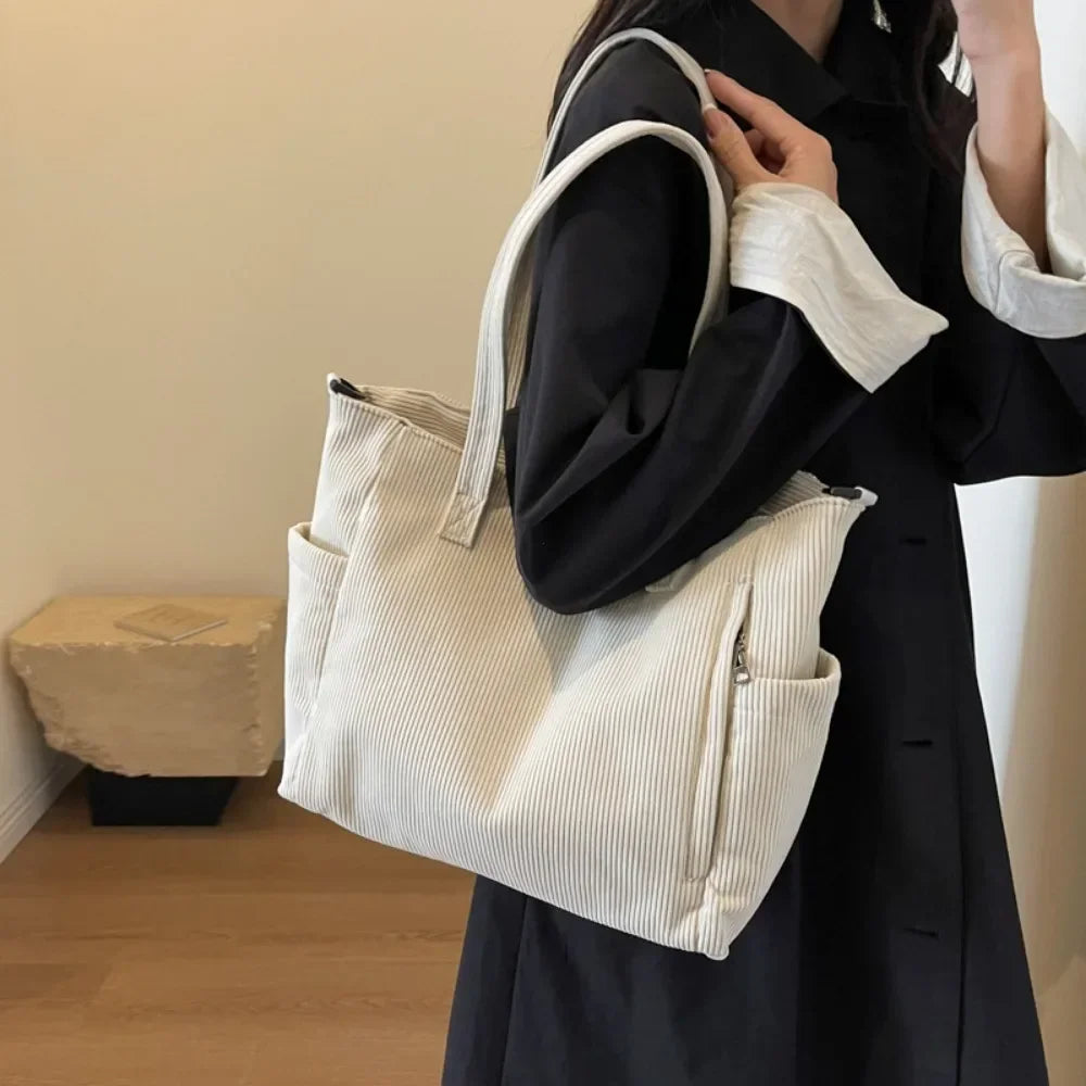 WILLA - Bolso Grande de día a día en pana - CARMEN VELVET