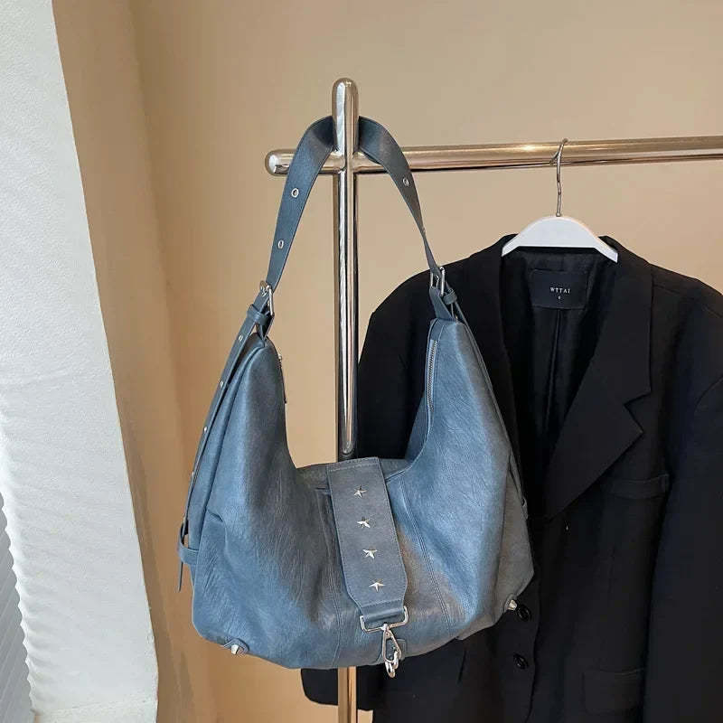 VANDEN - Bolso tipo messenger para el día a día en cuero - CARMEN VELVET