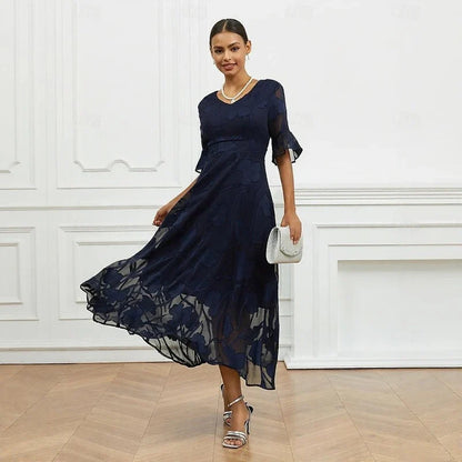 Nova - Vestido con diseño floral sofisticado