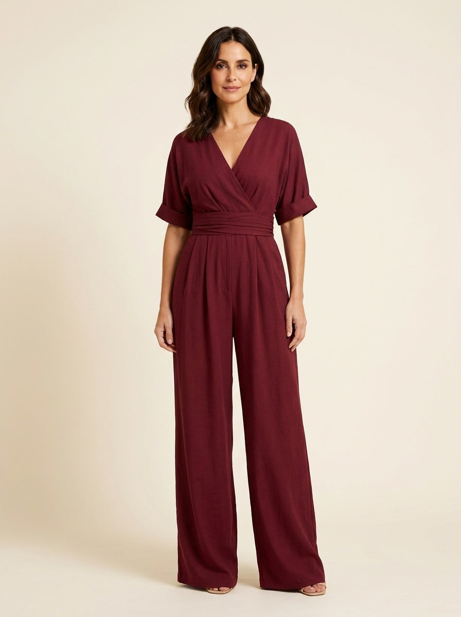 Nerea - Mono elegante de escote de pico y pernera amplia