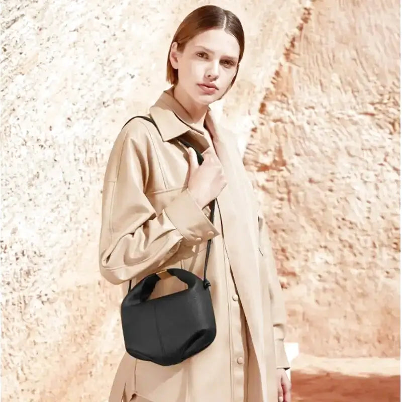 CAMÉLIA - Bolso Pequeño Chic en cuero bandolera - CARMEN VELVET
