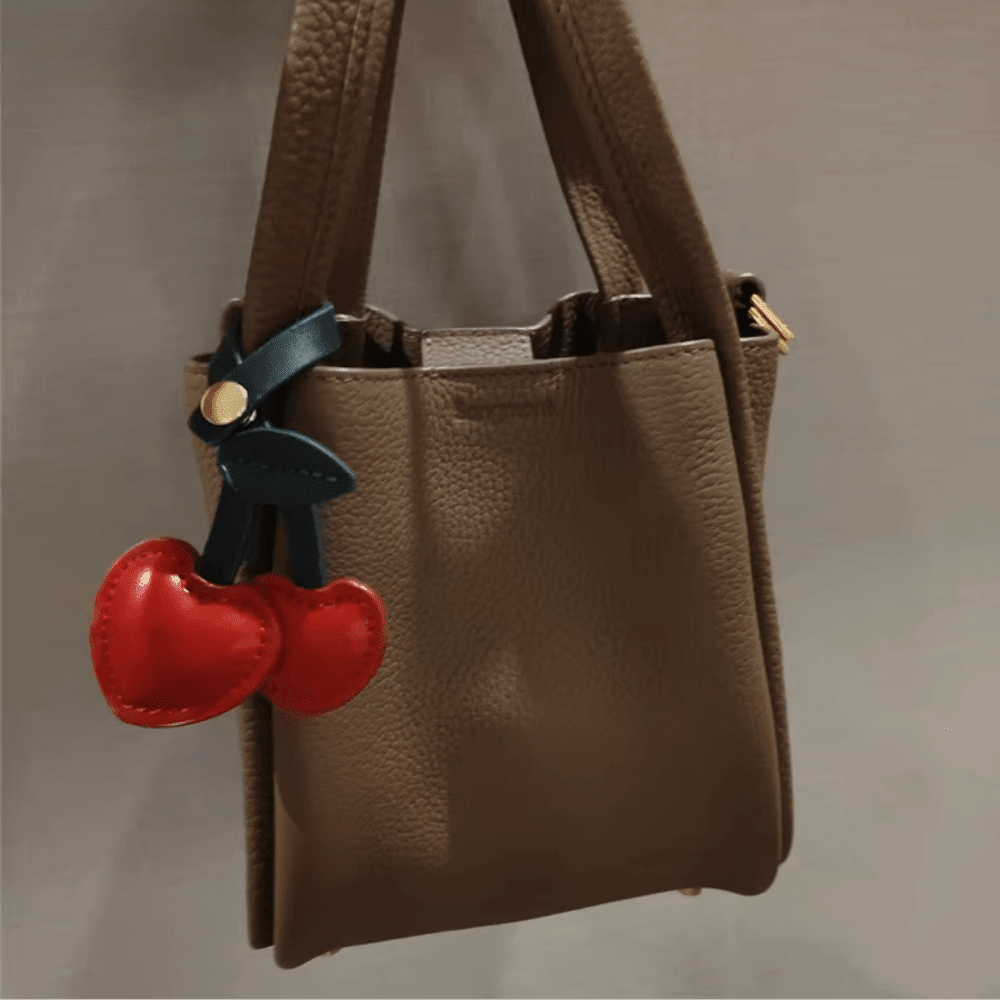 Naiara - Colgante para bolso con cerezas | CARMEN VELVET