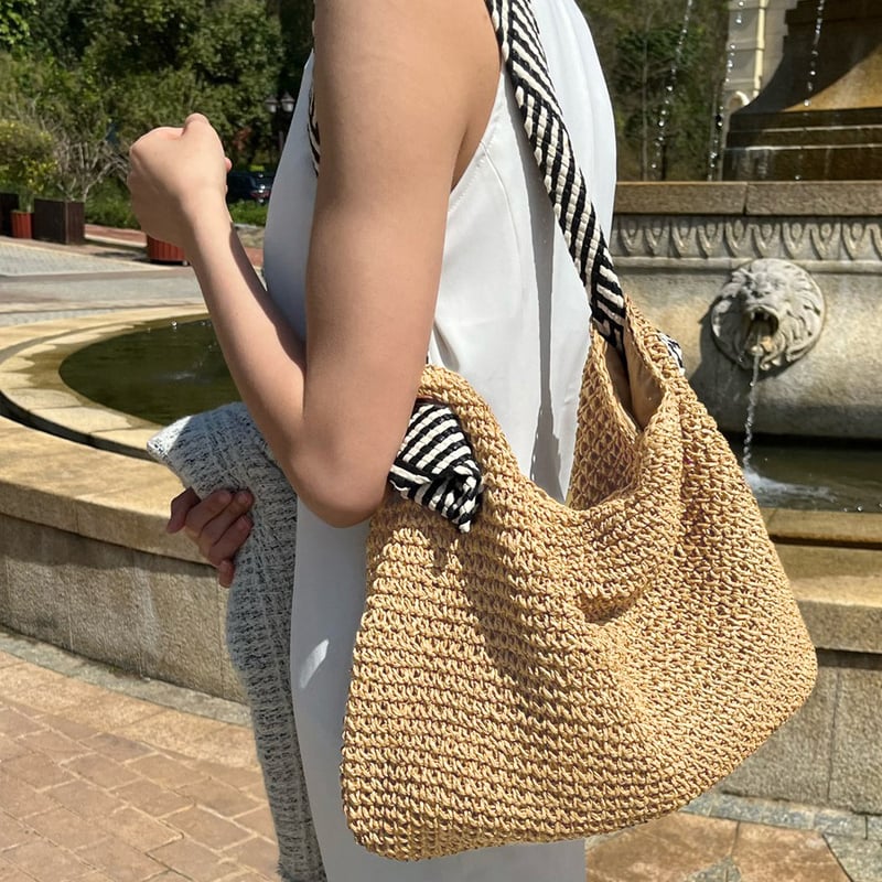 Elara - Bolso de hombro tejido con asas estampadas | CARMEN VELVET