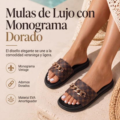 Elena - Sandalias ergonómicas con motivo monograma y adorno de cadena dorada