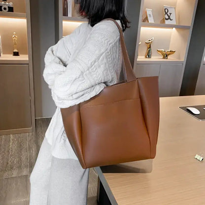 DIANA - Bolso Grande para el Día a Día en cuero suave - CARMEN VELVET