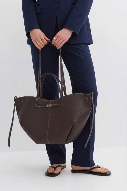 Liora - Bolso Tote Grande de Mujer elegante en cuero granulado - CARMEN VELVET