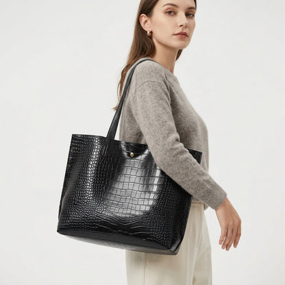 LARA - Bolso para el Día a Día de cuero granulado - CARMEN VELVET