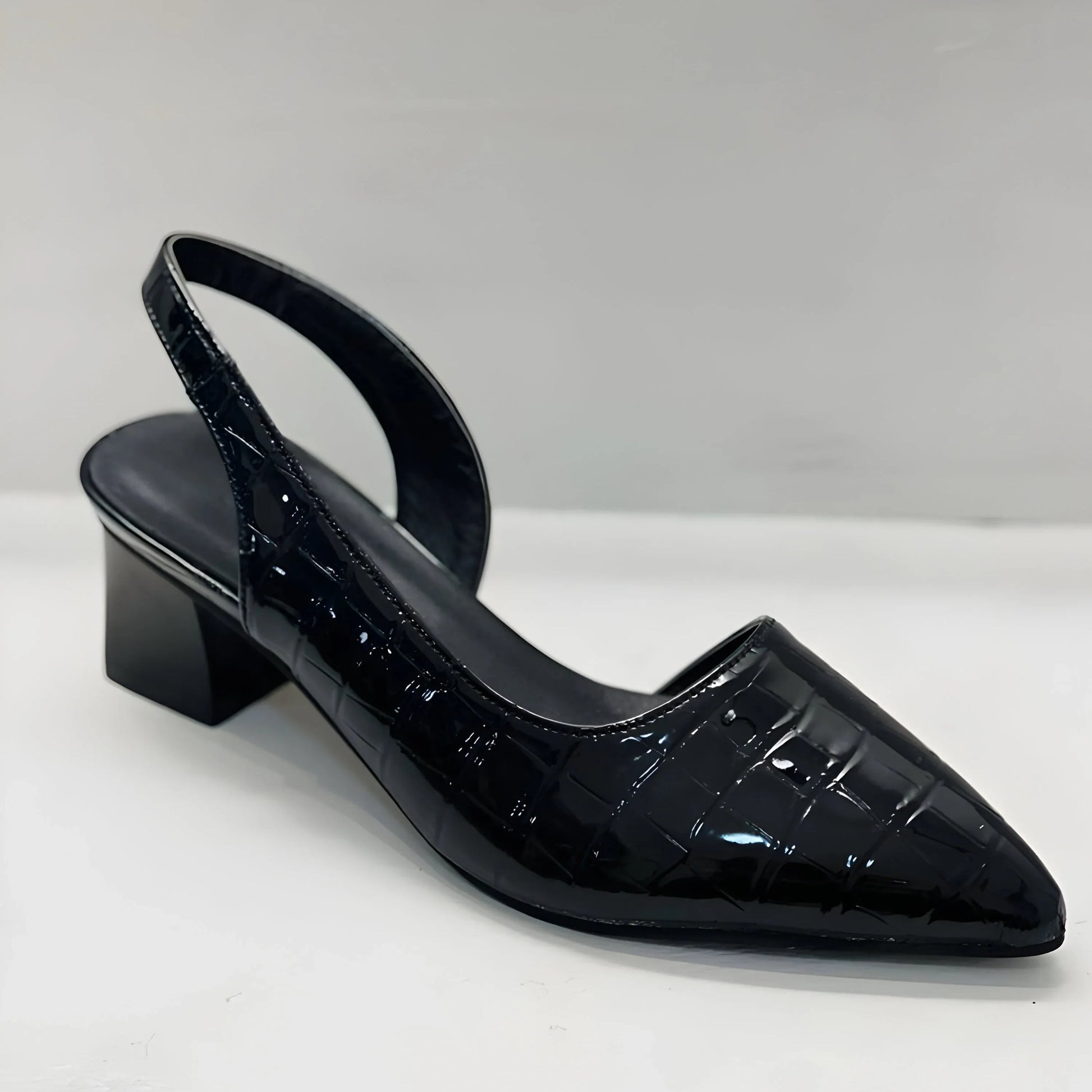 Alexia - Zapatos con tacón cuadrado elegante