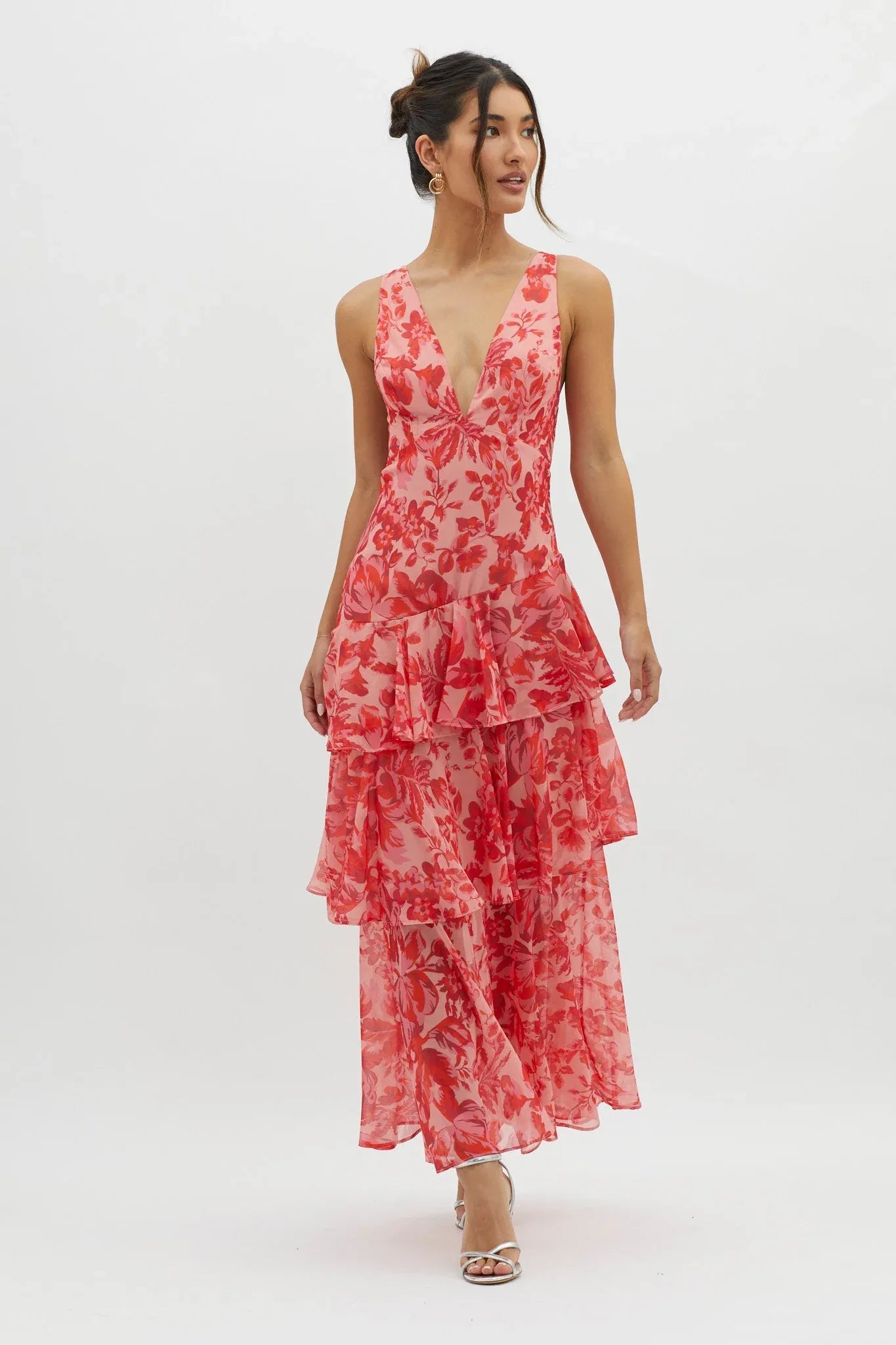 Oriana - Vestido largo floral con detalle de volantes